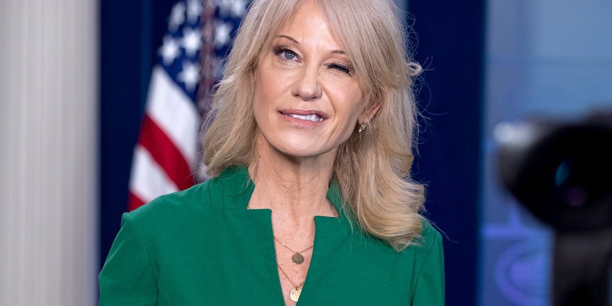 Langgediente Trump Beraterin Kellyanne Conway Verlasst Das Weisse Haus Usa Derstandard De International