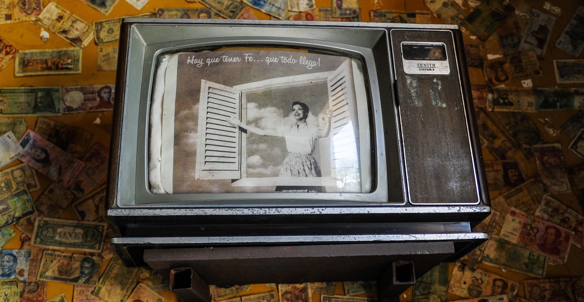 Alter Fernseher Legte Internetzugang Eines Dorfes 18 Monate Lang Lahm Webmix Derstandard De Web