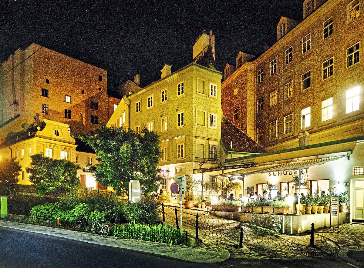 Schubert Auf Der Molker Bastei Der Hohle Garten Lokale Im 1 Bezirk Derstandard At Lifestyle