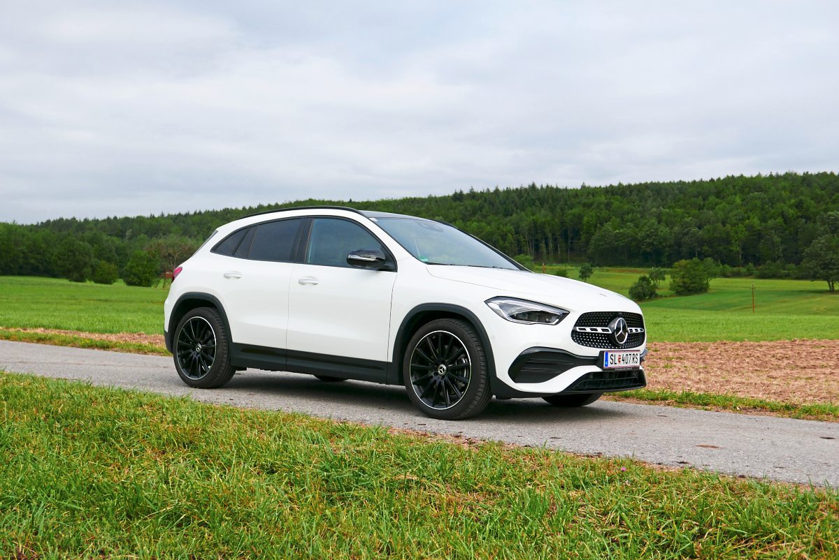 Mercedes Benz Gla Im Reiche Theoderichs Des Grossen Automobil Derstandard De Lifestyle