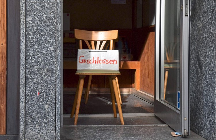 Erstes Urteil Wiener Friseur Muss Im Lockdown Keine Miete Zahlen Gewerbeimmobilien Derstandard De Wirtschaft