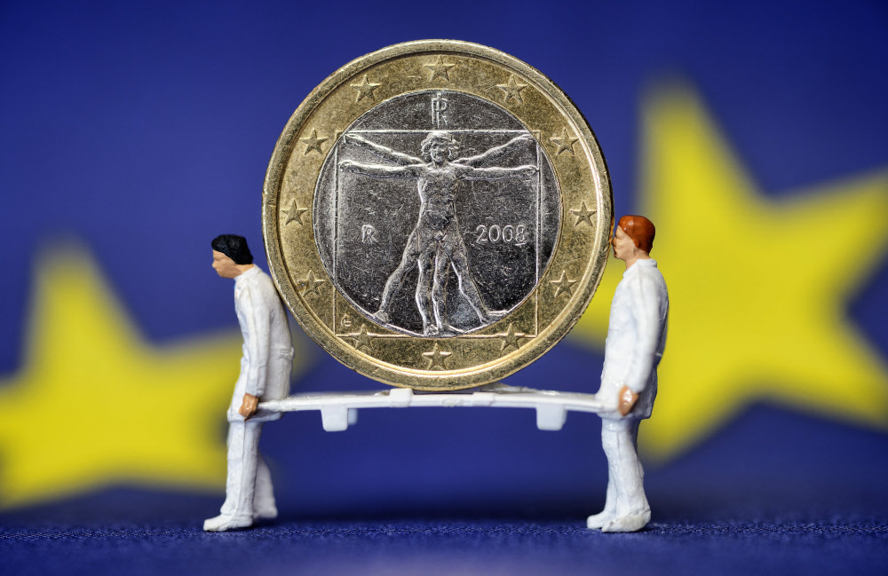 Milliardenhilfen Und Wirtschaftseinbruch Erstickt Europa Unter Schulden Wirtschaftspolitik Derstandard At Wirtschaft