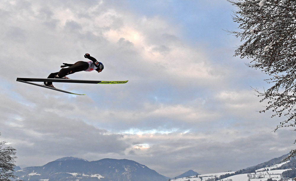 Kontrollboykott Bringt Schlierenzauer Eine Ruge Ein Skispringen Derstandard De Sport