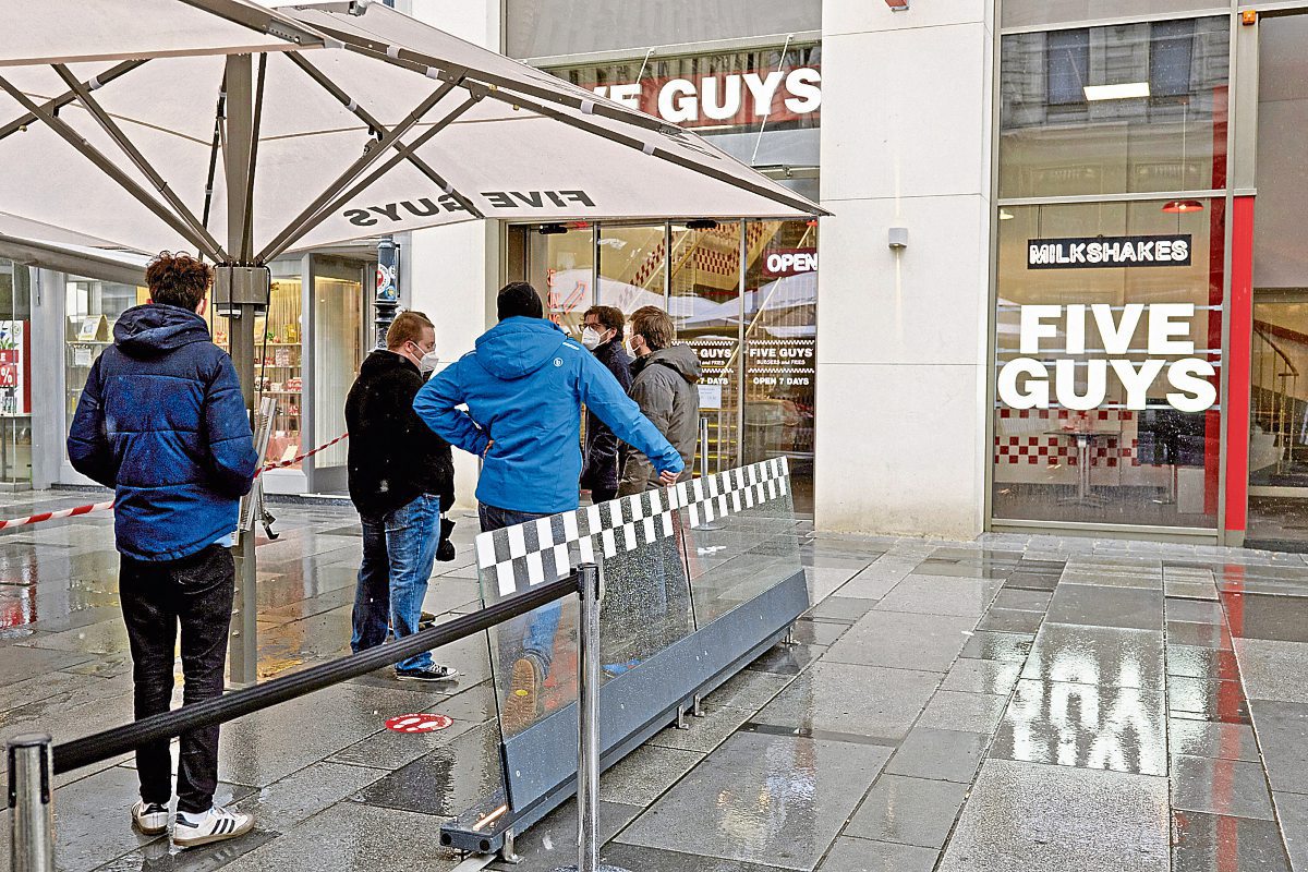 Five Guys: Join the Queue - Österreich - derStandard.de ...