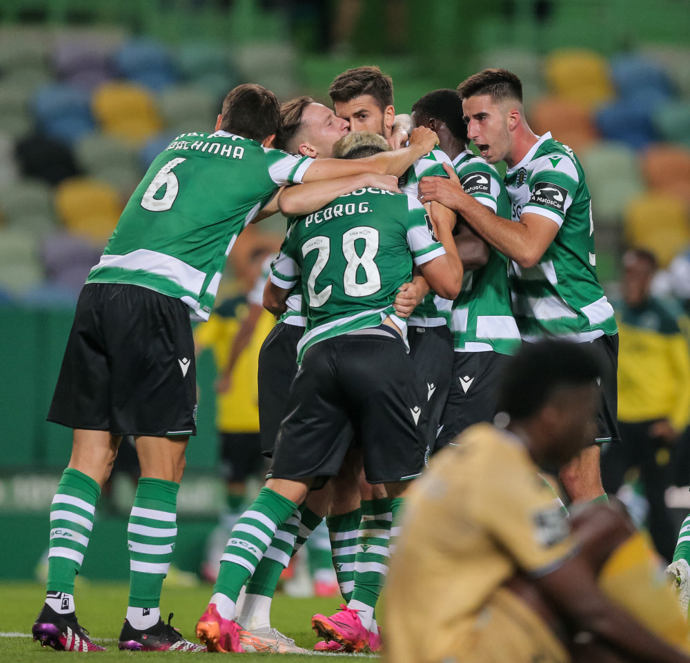 Sporting Lissabon zum ersten Mal seit 2002 Meister in Portugal Fußball derStandard.at › Sport Sporting Lissabon zum ersten Mal seit 2002 Meister in Portugal Fußball derStandard.at › Sport
