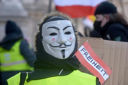 Einige Hundert Bei Demo Gegen Corona Massnahmen In Wien International Derstandard De International