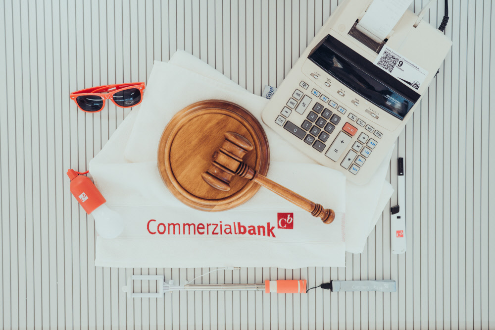 Commerzialbank ließ sich Schweigen von Mitarbeiter 70.000 Euro kosten - Vimarsana News