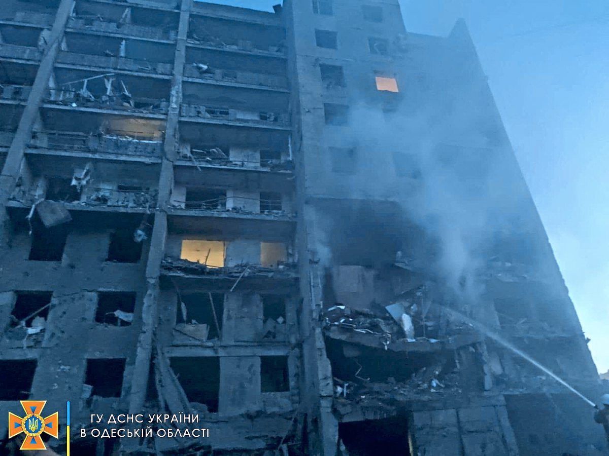 Schwerer Raketenangriff auf Wohngebäude nahe Odessa