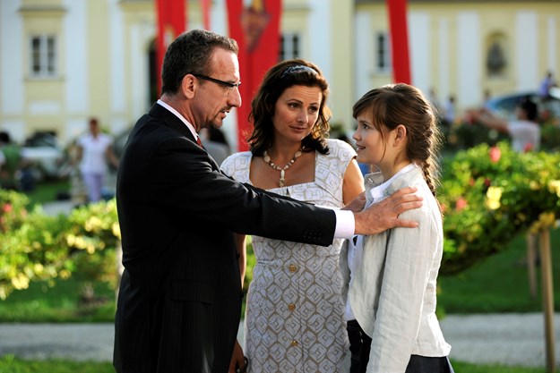 https://images.derstandard.at/t/M625/Movies/2010/13098/151103124747897_47_aufm03.jpg https://images.derstandard.at/t/M625/Movies/2010/13098/151103124747897_47_aufm03.jpg
