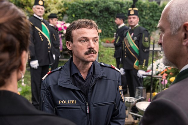 https://images.derstandard.at/t/M625/Movies/2015/21285/151103131352208_117_aufm04.jpg https://images.derstandard.at/t/M625/Movies/2015/21285/151103131352208_117_aufm04.jpg