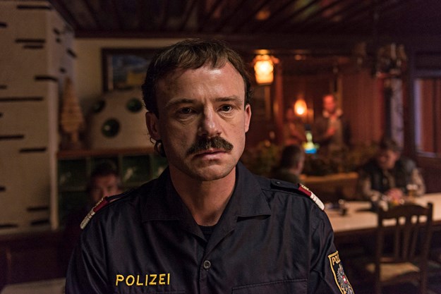 https://images.derstandard.at/t/M625/Movies/2015/21285/151103131418224_300_aufm05.jpg https://images.derstandard.at/t/M625/Movies/2015/21285/151103131418224_300_aufm05.jpg