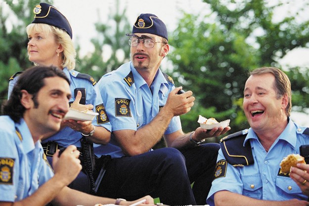 https://images.derstandard.at/t/M625/movies/2003/5456/160822223955636_9_kops_aufm04.jpg https://images.derstandard.at/t/M625/movies/2003/5456/160822223955636_9_kops_aufm04.jpg