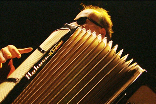 https://images.derstandard.at/t/M625/movies/2004/6334/170528100031120_10_accordion-tribe_aufm04.jpg https://images.derstandard.at/t/M625/movies/2004/6334/170528100031120_10_accordion-tribe_aufm04.jpg