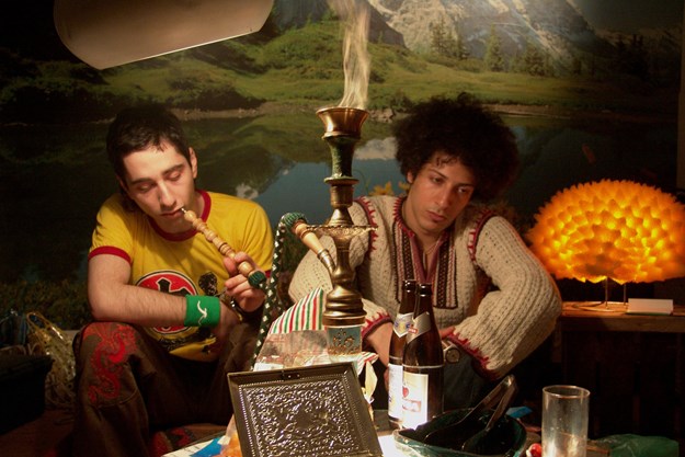 https://images.derstandard.at/t/M625/movies/2004/7126/160822223813427_10_kebab-connection_aufm02.jpg https://images.derstandard.at/t/M625/movies/2004/7126/160822223813427_10_kebab-connection_aufm02.jpg