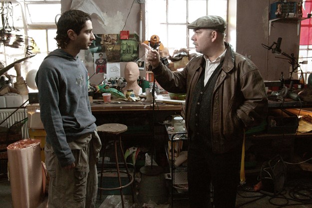 https://images.derstandard.at/t/M625/movies/2004/7126/160822223816656_10_kebab-connection_aufm04.jpg https://images.derstandard.at/t/M625/movies/2004/7126/160822223816656_10_kebab-connection_aufm04.jpg