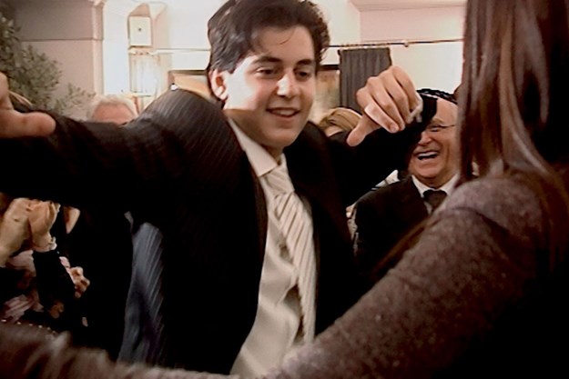 https://images.derstandard.at/t/M625/movies/2006/8737/161201110012434_7_zorros-bar-mizwa_aufm03.jpg https://images.derstandard.at/t/M625/movies/2006/8737/161201110012434_7_zorros-bar-mizwa_aufm03.jpg
