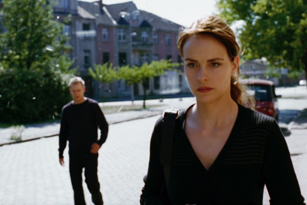 https://images.derstandard.at/t/M625/movies/2007/10787/160322220113484_20_yella_aufm03.jpg https://images.derstandard.at/t/M625/movies/2007/10787/160322220113484_20_yella_aufm03.jpg