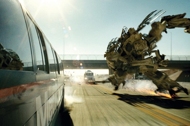 https://images.derstandard.at/t/M625/movies/2007/9651/160113115621999_8_transformers_5.jpg https://images.derstandard.at/t/M625/movies/2007/9651/160113115621999_8_transformers_5.jpg
