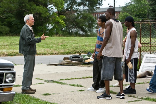 https://images.derstandard.at/t/M625/movies/2008/12215/160314100039952_12_gran-torino_aufm3.jpg https://images.derstandard.at/t/M625/movies/2008/12215/160314100039952_12_gran-torino_aufm3.jpg