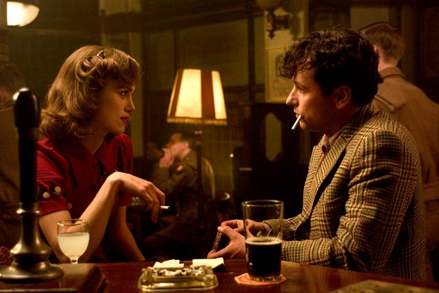 https://images.derstandard.at/t/M625/movies/2008/13245/161227223106474_16_edge-of-love-was-von-der-liebe-bleibt_aufm03.jpg https://images.derstandard.at/t/M625/movies/2008/13245/161227223106474_16_edge-of-love-was-von-der-liebe-bleibt_aufm03.jpg