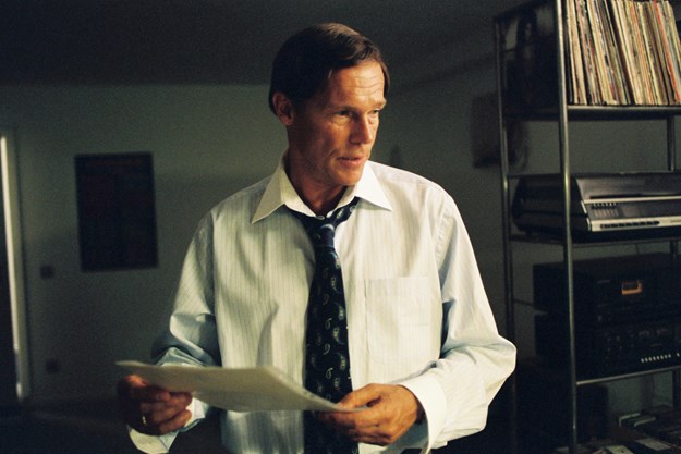 https://images.derstandard.at/t/M625/movies/2009/12605/160608190107610_15_das-vaterspiel_aufm3.jpg https://images.derstandard.at/t/M625/movies/2009/12605/160608190107610_15_das-vaterspiel_aufm3.jpg