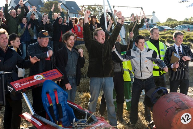 https://images.derstandard.at/t/M625/movies/2009/13319/170301223050650_12_das-grosse-rennen-ein-abgefahrenes-abenteuer_aufm4.jpg https://images.derstandard.at/t/M625/movies/2009/13319/170301223050650_12_das-grosse-rennen-ein-abgefahrenes-abenteuer_aufm4.jpg