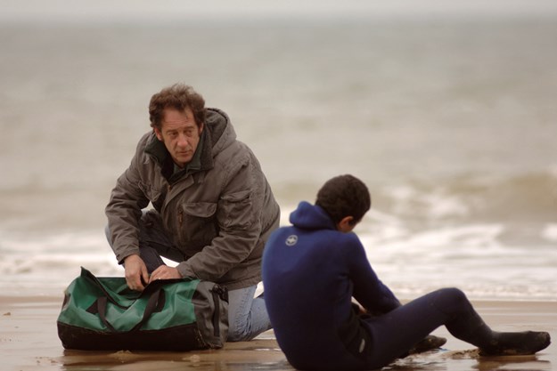 https://images.derstandard.at/t/M625/movies/2009/13698/160113115421497_8_welcome_aufm02.jpg https://images.derstandard.at/t/M625/movies/2009/13698/160113115421497_8_welcome_aufm02.jpg