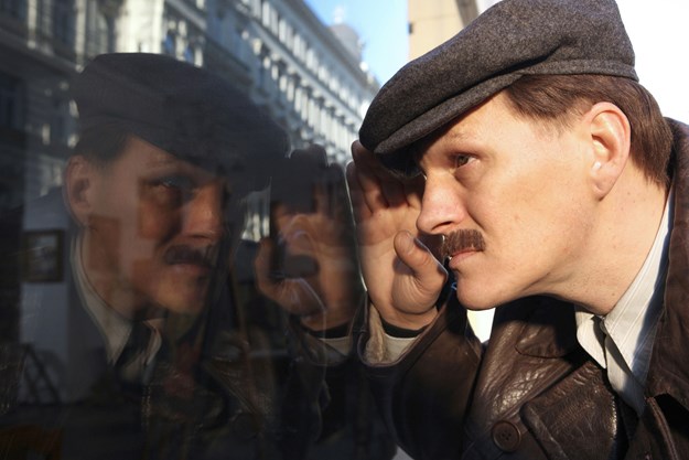 https://images.derstandard.at/t/M625/movies/2010/13702/171127223109116_23_mein-bester-feind_aufm3.jpg https://images.derstandard.at/t/M625/movies/2010/13702/171127223109116_23_mein-bester-feind_aufm3.jpg