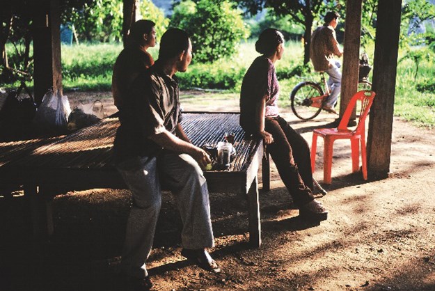 https://images.derstandard.at/t/M625/movies/2010/14013/160618223045829_10_uncle-boonmee-who-can-recall-his-past-lives_aufm02.jpg https://images.derstandard.at/t/M625/movies/2010/14013/160618223045829_10_uncle-boonmee-who-can-recall-his-past-lives_aufm02.jpg