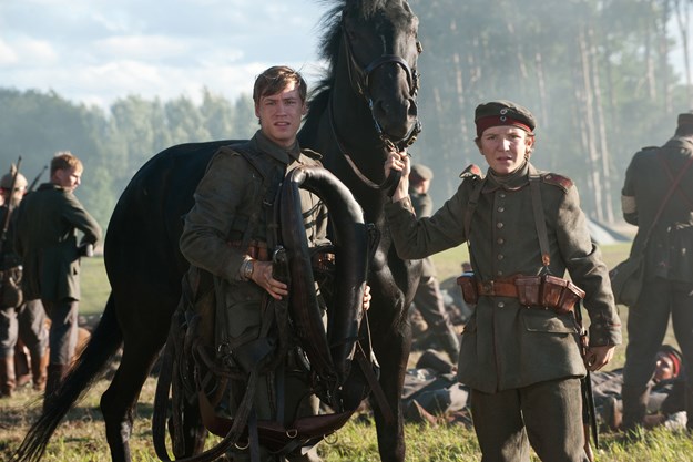 https://images.derstandard.at/t/M625/movies/2011/14133/161206160040331_22_gefaehrten_aufm3.jpg https://images.derstandard.at/t/M625/movies/2011/14133/161206160040331_22_gefaehrten_aufm3.jpg