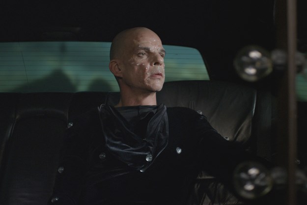 https://images.derstandard.at/t/M625/movies/2012/16367/170802203021615_14_holy-motors_aufm3.jpg https://images.derstandard.at/t/M625/movies/2012/16367/170802203021615_14_holy-motors_aufm3.jpg