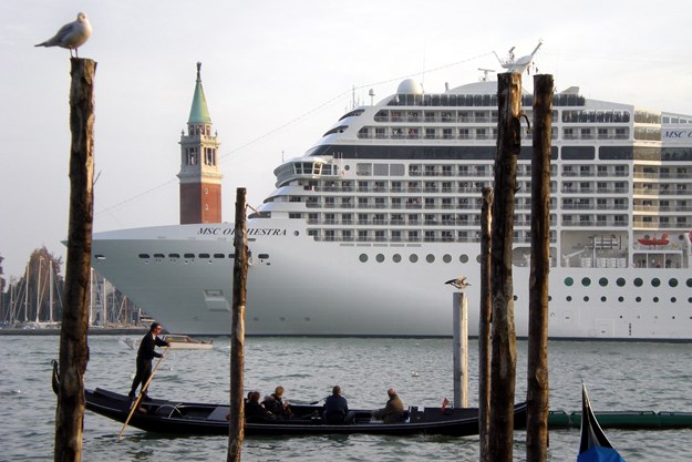 https://images.derstandard.at/t/M625/movies/2012/17667/170601173009701_8_das-venedig-prinzip_venedig-prinzip_01-_c_-filmtank-2012.jpg https://images.derstandard.at/t/M625/movies/2012/17667/170601173009701_8_das-venedig-prinzip_venedig-prinzip_01-_c_-filmtank-2012.jpg