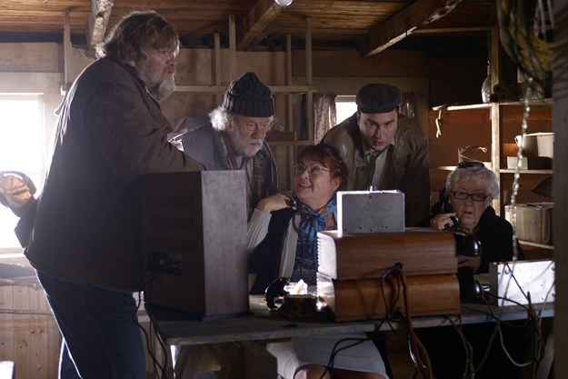https://images.derstandard.at/t/M625/movies/2013/19689/160604223121477_8_die-grosse-versuchung_aufm03.jpg https://images.derstandard.at/t/M625/movies/2013/19689/160604223121477_8_die-grosse-versuchung_aufm03.jpg
