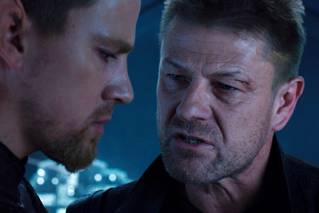 https://images.derstandard.at/t/M625/movies/2014/17893/160621223303220_8_jupiter-ascending_aufm02.jpg https://images.derstandard.at/t/M625/movies/2014/17893/160621223303220_8_jupiter-ascending_aufm02.jpg