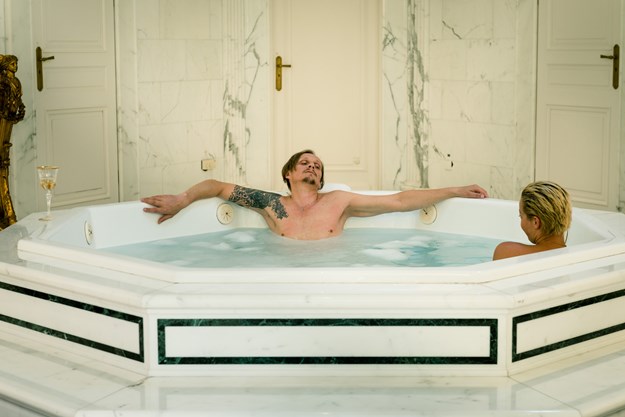 https://images.derstandard.at/t/M625/movies/2014/19283/170601180021190_21_stereo_aufm04.jpg https://images.derstandard.at/t/M625/movies/2014/19283/170601180021190_21_stereo_aufm04.jpg