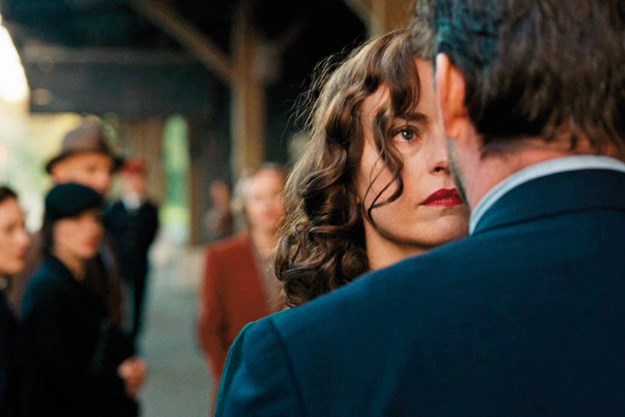 https://images.derstandard.at/t/M625/movies/2014/20387/160322220110468_27_phoenix_aufm03.jpg https://images.derstandard.at/t/M625/movies/2014/20387/160322220110468_27_phoenix_aufm03.jpg