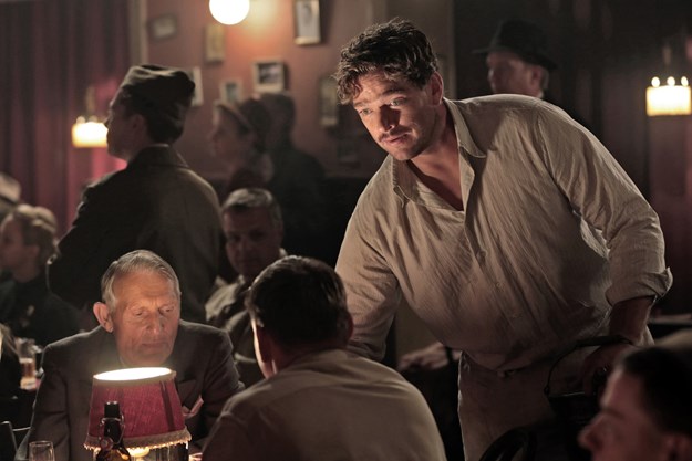 https://images.derstandard.at/t/M625/movies/2014/20387/160322220110953_13_phoenix_aufm04.jpg https://images.derstandard.at/t/M625/movies/2014/20387/160322220110953_13_phoenix_aufm04.jpg