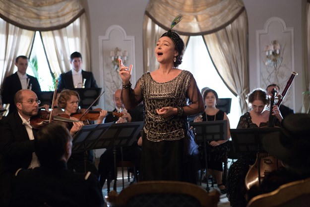 https://images.derstandard.at/t/M625/movies/2015/21984/160113114330846_7_madame-marguerite-oder-die-kunst-der-schiefen-toene_aufm04.jpg https://images.derstandard.at/t/M625/movies/2015/21984/160113114330846_7_madame-marguerite-oder-die-kunst-der-schiefen-toene_aufm04.jpg