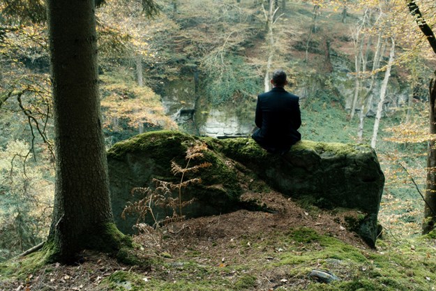 https://images.derstandard.at/t/M625/movies/2015/22352/160113114204766_10_die-dunkle-seite-des-mondes_aufm03.jpg https://images.derstandard.at/t/M625/movies/2015/22352/160113114204766_10_die-dunkle-seite-des-mondes_aufm03.jpg