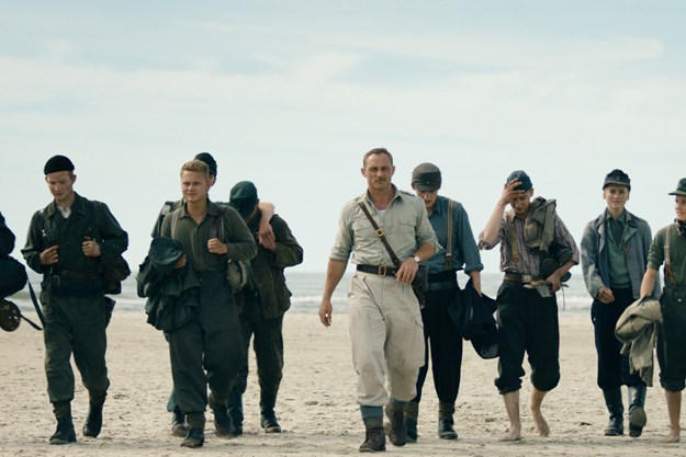 https://images.derstandard.at/t/M625/movies/2015/22955/160316223102286_7_unter-dem-sand-das-versprechen-der-freiheit_aufm04.jpg https://images.derstandard.at/t/M625/movies/2015/22955/160316223102286_7_unter-dem-sand-das-versprechen-der-freiheit_aufm04.jpg