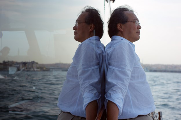 https://images.derstandard.at/t/M625/movies/2015/23802/160927223054997_7_the-music-of-strangers-yo-yo-ma-the-silkroad-ensemble_aufm04.jpg https://images.derstandard.at/t/M625/movies/2015/23802/160927223054997_7_the-music-of-strangers-yo-yo-ma-the-silkroad-ensemble_aufm04.jpg