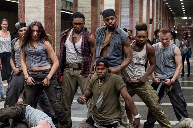 https://images.derstandard.at/t/M625/movies/2016/23233/160629223054850_8_streetdance-new-york_aufm03.jpg https://images.derstandard.at/t/M625/movies/2016/23233/160629223054850_8_streetdance-new-york_aufm03.jpg