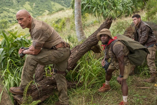 https://images.derstandard.at/t/M625/movies/2017/22779/180125223034896_15_jumanji-willkommen-im-dschungel_aufm04.jpg https://images.derstandard.at/t/M625/movies/2017/22779/180125223034896_15_jumanji-willkommen-im-dschungel_aufm04.jpg