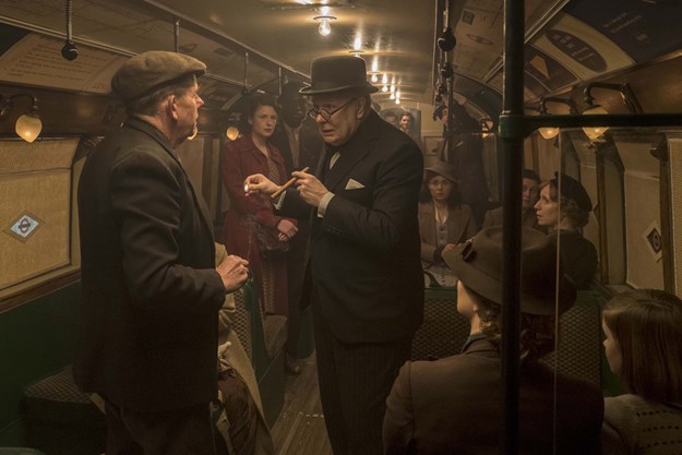 https://images.derstandard.at/t/M625/movies/2017/25905/180413223010618_8_die-dunkelste-stunde_aufm03.jpg https://images.derstandard.at/t/M625/movies/2017/25905/180413223010618_8_die-dunkelste-stunde_aufm03.jpg