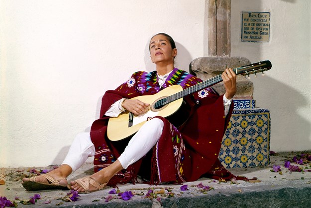 https://images.derstandard.at/t/M625/movies/2017/25958/171018223005411_16_chavela_aufm02.jpg https://images.derstandard.at/t/M625/movies/2017/25958/171018223005411_16_chavela_aufm02.jpg