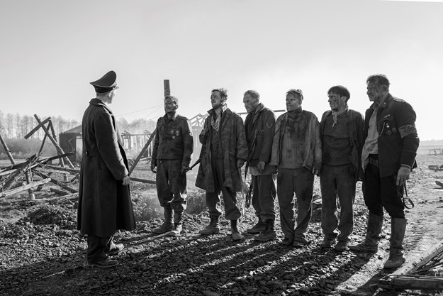 https://images.derstandard.at/t/M625/movies/2017/27428/180607223007888_17_der-hauptmann_aufm04.jpg https://images.derstandard.at/t/M625/movies/2017/27428/180607223007888_17_der-hauptmann_aufm04.jpg