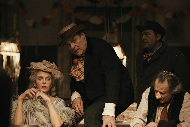 https://images.derstandard.at/t/M625/movies/2018/26871/180410223030521_12_zwei-herren-im-anzug_aufm07.jpg https://images.derstandard.at/t/M625/movies/2018/26871/180410223030521_12_zwei-herren-im-anzug_aufm07.jpg