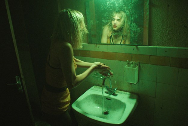 https://images.derstandard.at/t/M625/movies/2018/27911/181205223007570_7_climax_aufm02.jpg https://images.derstandard.at/t/M625/movies/2018/27911/181205223007570_7_climax_aufm02.jpg